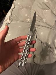 In this video im showing you guys all the working codes in arsenal! Early 80s Butterfly Knife Balisongclones