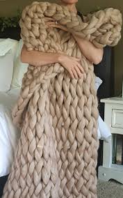 It's easy to stop arm knitting in the middle of a project. Arm Knitting Guide For Beginners How To Arm Knit A Blanket