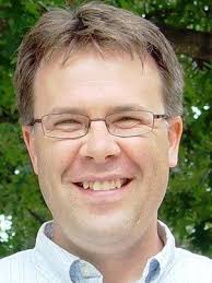 Kelly Homan's Instagram, Twitter & Facebook