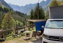 Camp Soca Traumhafter Naturcamping Am Schonsten Fluss Europas Camping Slowenien Slowenien Urlaub Kroatien Camping