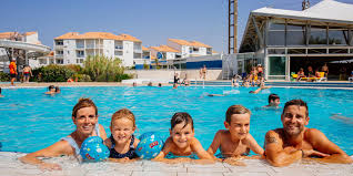 Piscine De Chatelaillon Une Des Activites Du Centre Aquatique Site Name