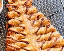 Nutella Churro Christmas Tree Puff Pastry Cafedelites Com Nutella Recipes Christmas Tree Bread