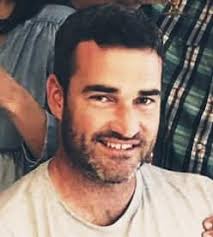 We have recently learnt of the sudden passing of our Class of 1998 Headboy,  Richard Maxwell. The teachers who taught Richard remember him as an  excellent student, a good sportsman and a