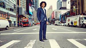 Daveed Diggs Profile – The Hamilton Star Is the Most Charismatic Person in  the Room