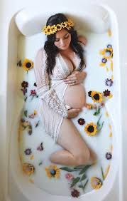 Milk bath pregnancy maternity photo shoot | popsugar moms. Pin On Maternity Photos
