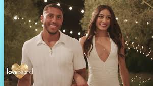 First Look It S Goodbye To Two Islanders And Hello To Aaron And Priya Love Island 2021 Youtube