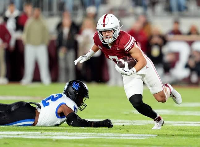 Oklahoma Sooners vs Kentucky Wildcats in Week 7 college football game