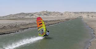 Montrer le résultat au format exponentiel. Actualites Les 7 Records Les Plus Fous Du Monde Maritime The Bridge 2017