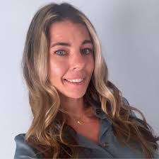 Erica Lorenz's Instagram, Twitter & Facebook