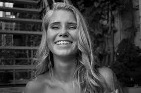 Lauren Lund's Instagram, Twitter & Facebook