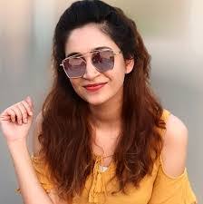 Maha Ali's Instagram, Twitter & Facebook