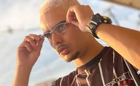 Carro de jovem que morreu após bater contra caminhão foi arrastado na  Estrada da Ribeira; vídeo