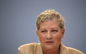 Deutsche Bank COO to leave amid continuing management reshuffle