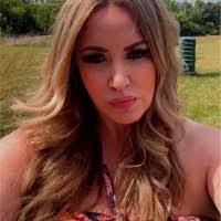 Arnold Rispress's Instagram, Twitter & Facebook