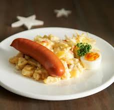 Ein Leckeres Rezept Fur Klassischer Kartoffelsalat Mit Wurstchen Zubereitet In 50 Minuten Fur 4 P Kartoffelsalat Rezept Kartoffelsalat Bauernfruhstuck Rezept