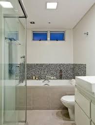 Para a instalação de uma banheira tradicional de 180 x 90cm, que vazia pode pesar 40kg e até 220kg cheia. Modelos De Banheiro Com Banheira De Hidromassagem Varios Modelos