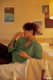 More Images Of Park Bo Gum In Italy For March 2018 Esquire Couch Kimchi Park Bo Gum Wallpaper Park Bo Gum Photoshoot Bo Gum