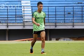 Arthur started playing football at jakarta since he was 7 years old, and had attracted the attention of manchester united youth academy. Dapat Kesempatan Perkuat Timnas Indonesia Arthur Irawan Bawa Misi Dari Pss Sleman Bolasport Com