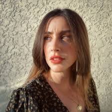 Rebecca Grunwald's Instagram, Twitter & Facebook