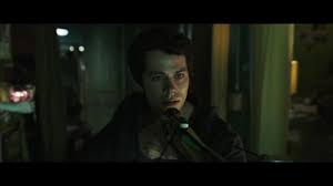 Canavar kıyametinden 7 yıl sonra joel dawson insanlardan geriye ne kaldıysa diğerleriyle birlikte yaşam savaşı veriyordur dünyanın kontrolünü canavarların ele. Love And Monsters 2020 Film Trailer Kritik