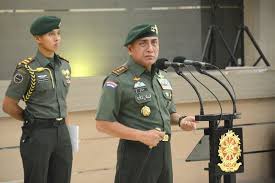 Letnan jenderal tni besar harto karyawan dipromosikan menjabat pangkostrad, panglima komando cadangan strategis. Pangkostrad Kenaikan Pangkat Merupakan Kehormatan Dan Kepercayaan Yang Diberikan Negara Tni Angkatan Darat