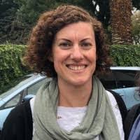 Sara Stott's Instagram, Twitter & Facebook