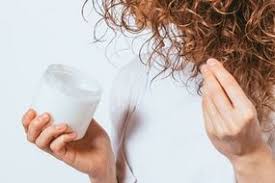Try using normal or cold water to rinse your hair and make sure that you clean it thoroughly. Coconut Oil For Hair How Long Should I Leave Coconut Oil In My Hair Express Co Uk