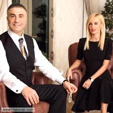 Oysa peker'in düğününe neredeyse ünlü yağdı. Sedat Peker In Esi Ozge Nin Bilinmeyenleri Foto Galerisi