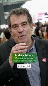 El año 1990 tuvo sus inicios “La Pink” un carrito que vendía solo 2  empanadas: Queso & Marisco. Un negocio familiar, creado por Ana Garcia & Raúl  Sanders. 👉Luego de La Pink,