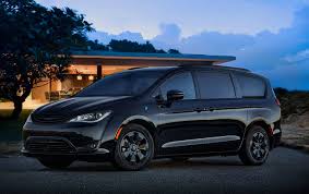 It works seamlessly with the engine to deliver up to 32 miles on a single charge. Chrysler Pacifica Hybrid Minivan Is Spacious And Tricked Out Heraldnet Com