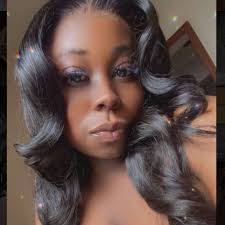 Jennifer Langhans's Instagram, Twitter & Facebook