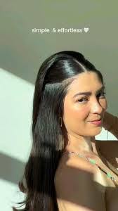 Jeannette Toro's Instagram, Twitter & Facebook