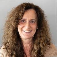 Jeanette Lindsey's Instagram, Twitter & Facebook