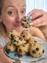 Does anyone have a good and tried cookie recipe using almond flour