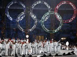 Rivivi la cerimonia inaugurale svoltasi allo stadio olimpico di torino il 10 febbraio 2006 culminata con l'accensione della fiamma olimpica. Torino 2006 L Avventura E Cominciata Swi Swissinfo Ch