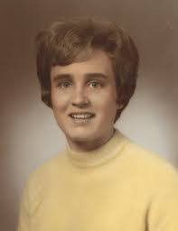 Lauri Lynn's Instagram, Twitter & Facebook