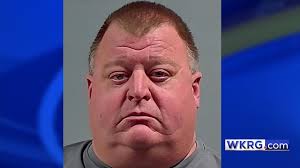 Cantonment man accused of sexually abusing 2 girls