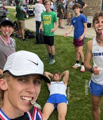 Declan Loftus (@declanloftus216) • Instagram photos and videos