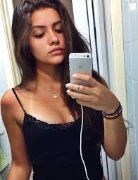 Beatriz Walker (@biia_sonsa)