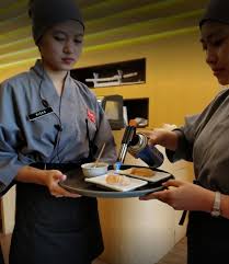 Memiliki 2 buah core bisnis yakni restoran gurih 7 dan rumah talas. Lowongan Kerja Server Runner Berpengalaman Di Restoran Sushi Daerah Pik Atmago