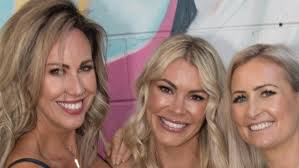 20 pictures: A Winter's Lunch with Lawrence Jones