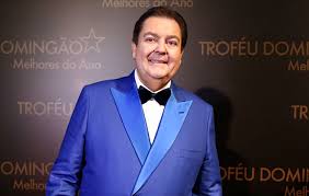 Fausto corrêa da silva (born may 3, 1950) commonly known as faustão (literally big fausto), is a brazilian television presenter. Fausto Silva Diz Porque Nao Aparece Na Vinheta De Fim De Ano Da Globo Ofuxico