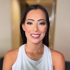 Natalie Rey's Instagram, Twitter & Facebook