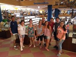 31/01/2018 > Turistas de Mexico. Hicimos Centro, Vila Madalena y Paulista  :O — con Lujan Stephanie, Abril Baca y Rubi Esmeralda Soto Anchondo en  Conjunto Nacional Na Av Paulista