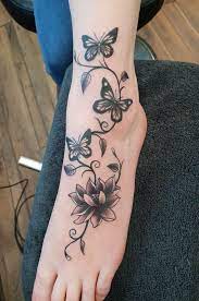 Black And White Flower Tattoo Best 115 Trending Tattoo 2020 Tattoos For Women Flowers White Flower Tattoos Black And White Flower Tattoo