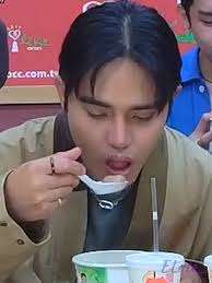 The best mukbang ever 🤭 'A well-fed Pablo is a happy Pablo' and some  captions. @truiszmc #SB19_PABLO #PABLO #RussianAtin 🇷🇺 #GENTO SA #TAIWAN  @officialsb19 #SB19 #SB19_GENTOonILikeRadioFM #nomnomnom ...