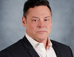 Mark Stewart se convierte en nuevo CEO de Goodyear