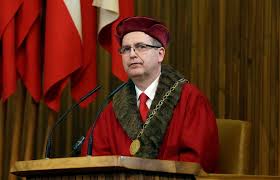 Rektor univerzity karlovy tomáš zima před několika dny zaujal výzvou vládním činitelům, ve které psal o zmírňování restriktivních opatření. Chtel Bych Abychom Do Spolecnosti Vratili Poctivost Rika Rektor Univerzity Karlovy Flowee