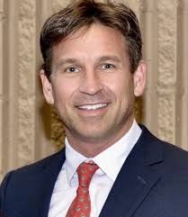 Dr. David Stager Scholarship for Medical Students: Giving Back To  Tomorrow's Medical Visionaries