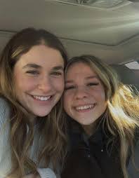 Hello lovely people! My friend and I are